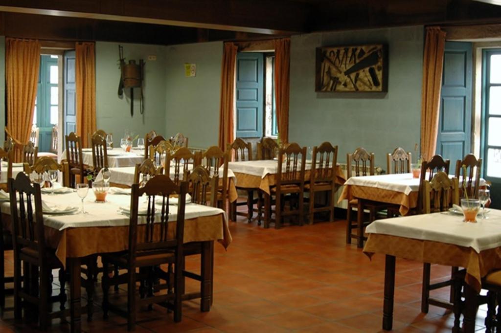 Restauracja lub miejsce do jedzenia w obiekcie Casa Don Din
