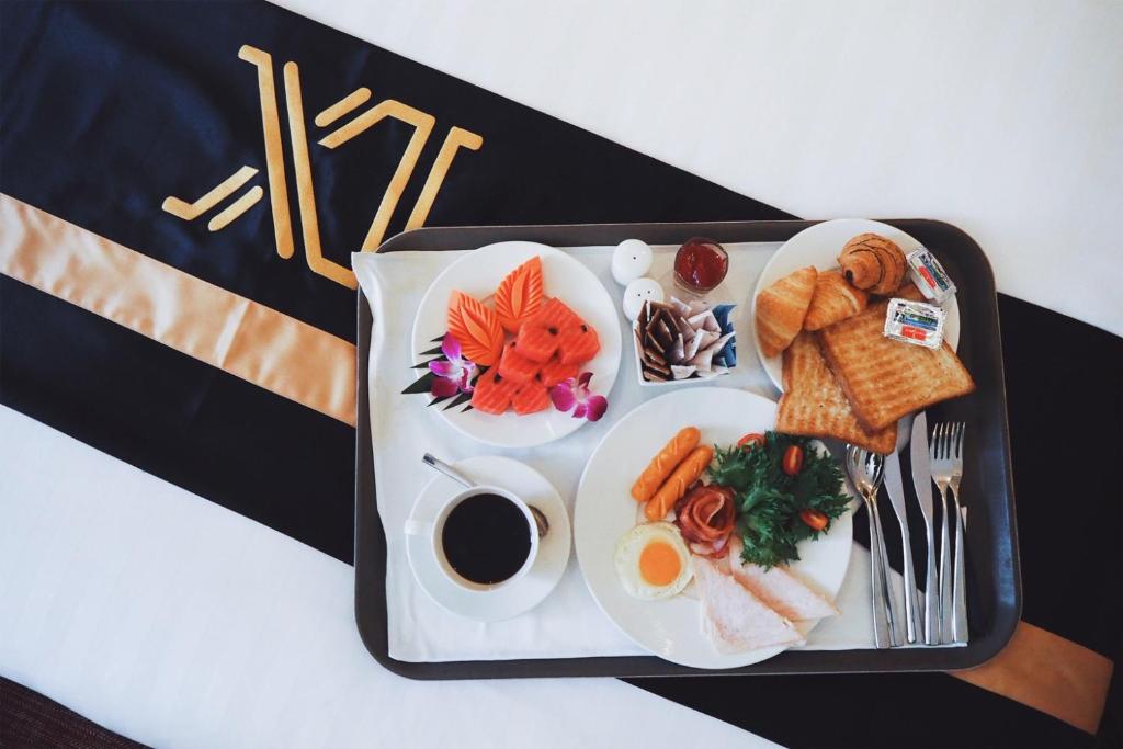 Eleven Hotel Bangkok Sukhumvit 11 - Resim 13