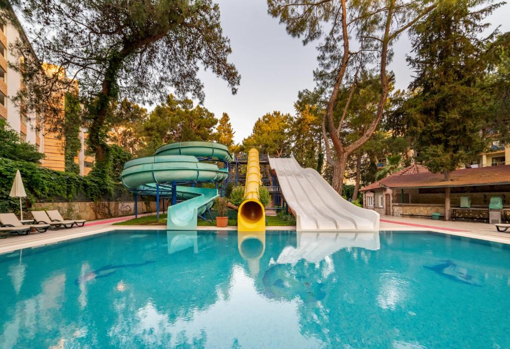 The swimming pool at or close to Armas Kaplan Paradise