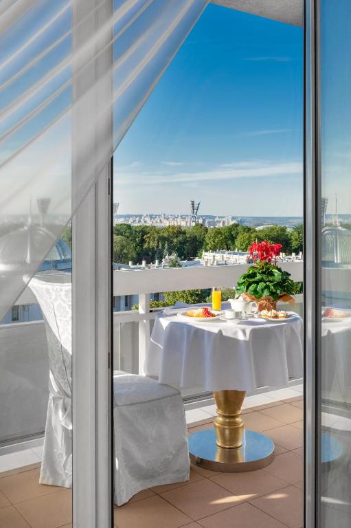 Balkón nebo terasa v ubytování Hotel Kyiv
