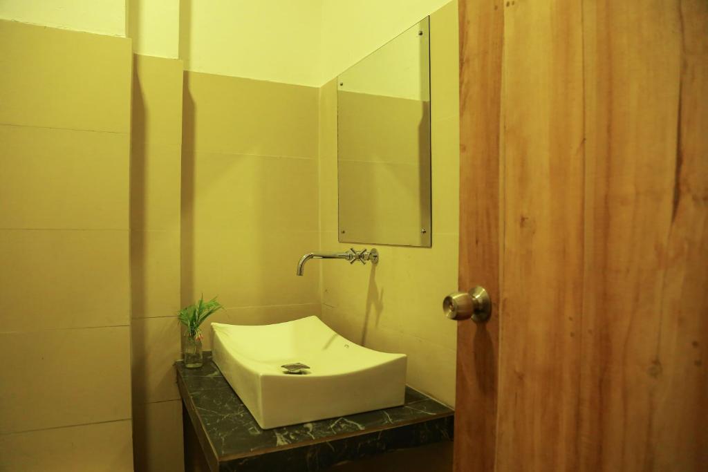 Vannituba majutusasutuses Hotel Sapid Luck Yala Safari