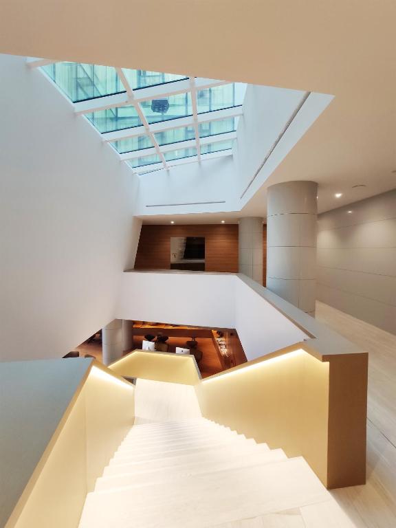 Hotel Macià Sevilla Kubb - Resim 8