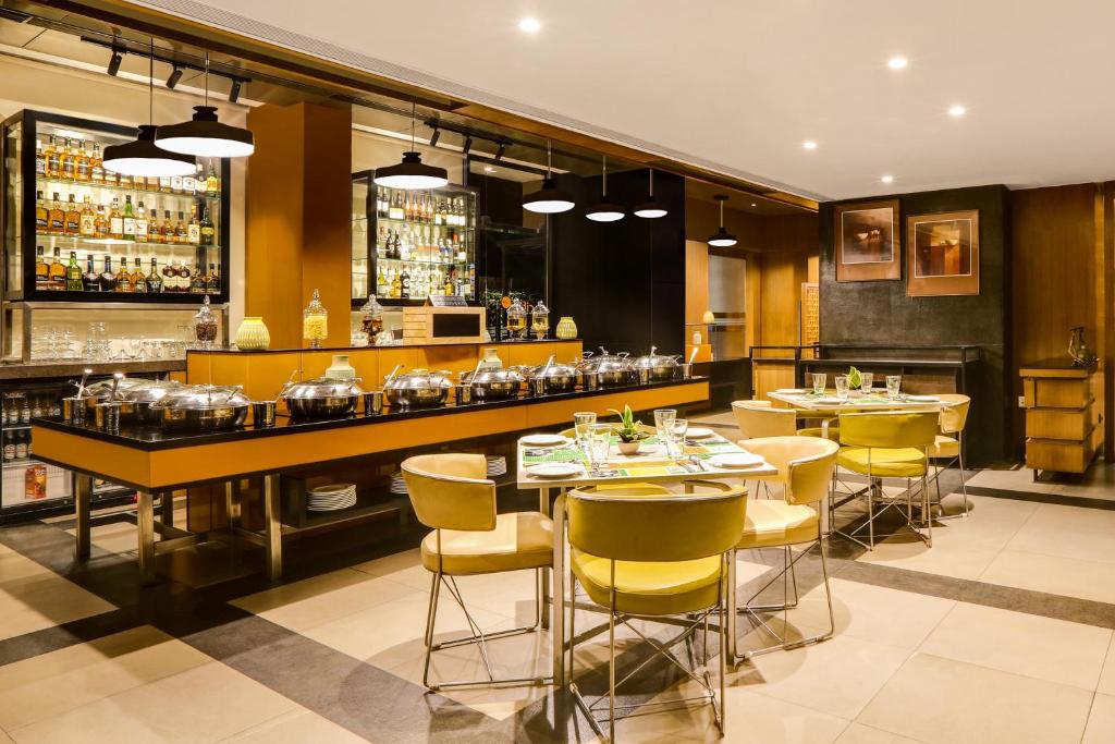 Nápoje v ubytování Lemon Tree Hotel Viman Nagar Pune
