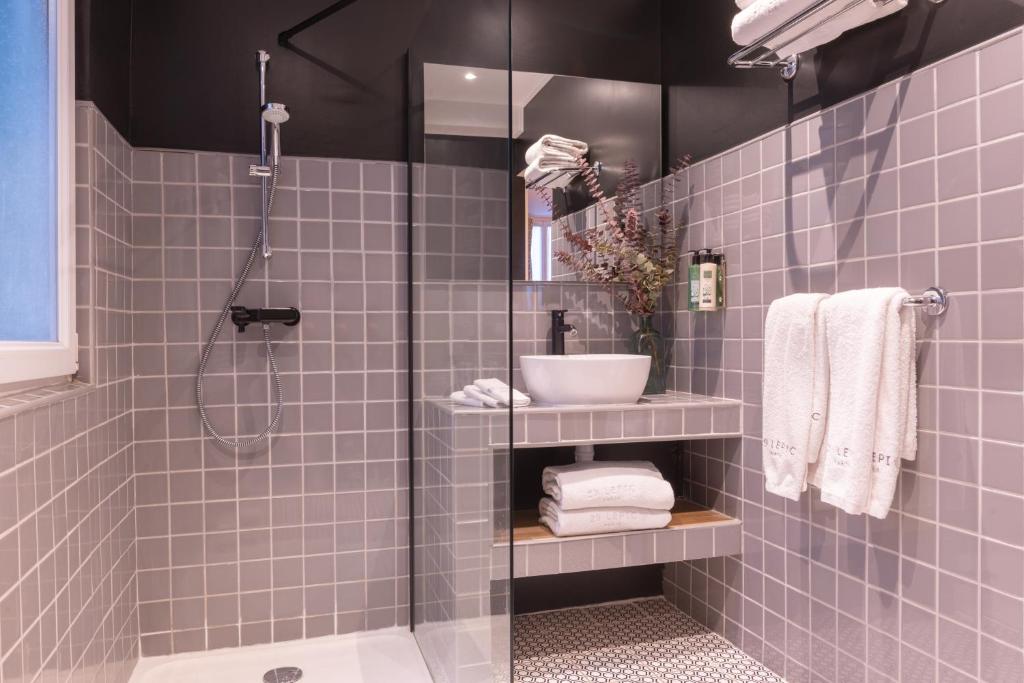 Hotel 29 Lepic - Resim 15