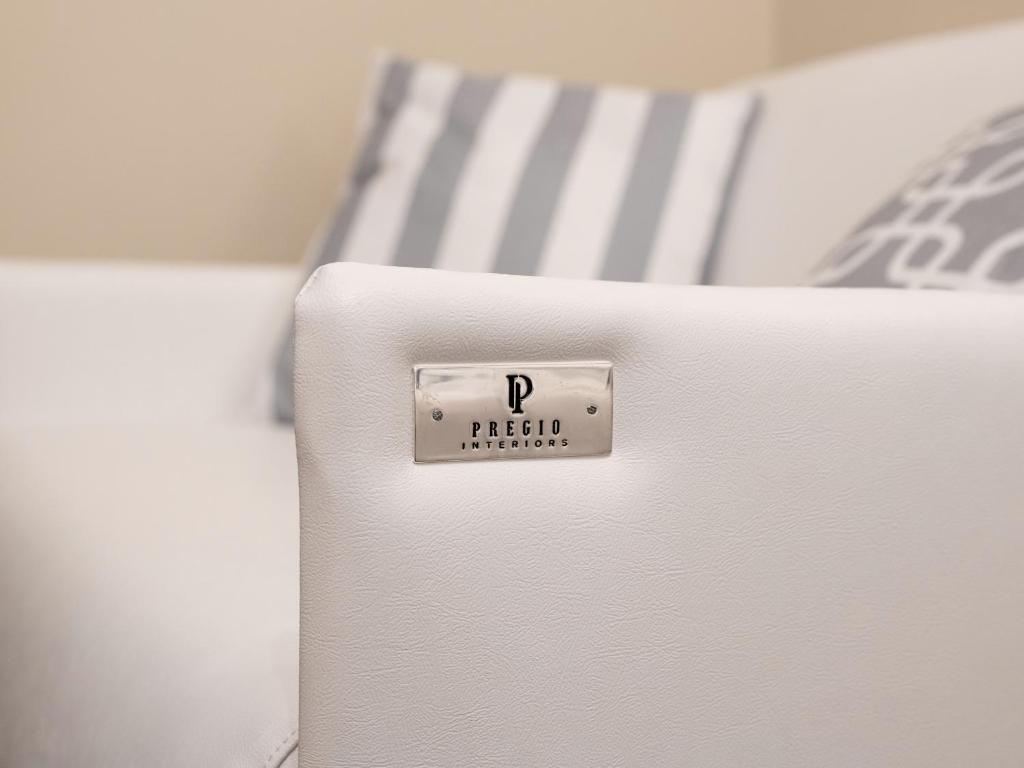 Łóżko lub łóżka w pokoju w obiekcie Vatican Palace Suites by Premium Suites Collection