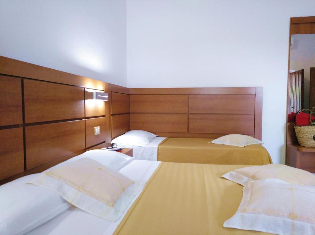 Villaggio Turistico La Mantinera - Hotel - Triple Room - Annex