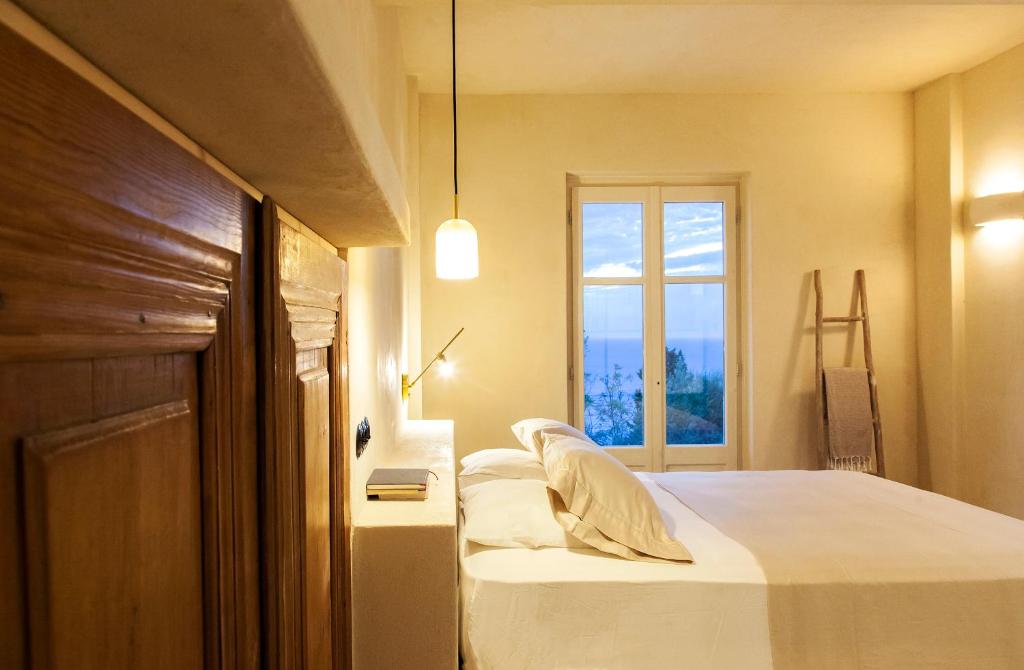 Posteľ alebo postele v izbe v ubytovaní Luxury Villa in Agios Nikitas