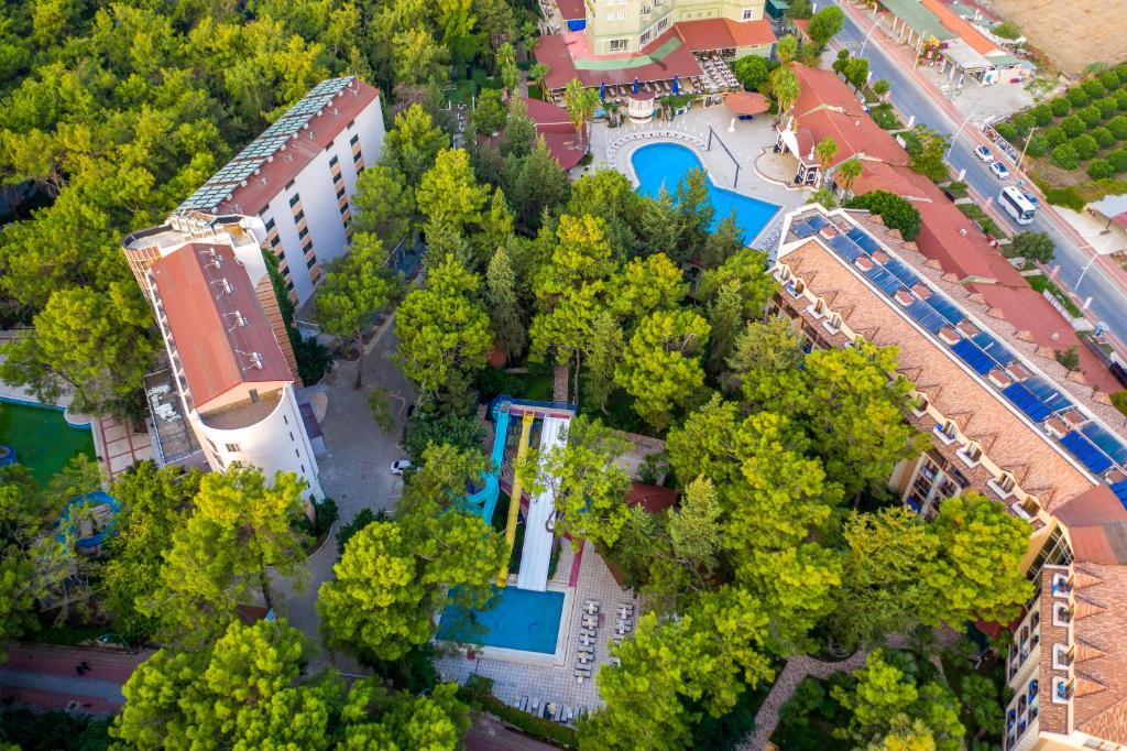 The swimming pool at or close to Armas Kaplan Paradise