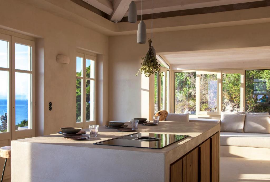 Fotografia z galérie ubytovania Luxury Villa in Agios Nikitas v destinácii Ayios Nikitas