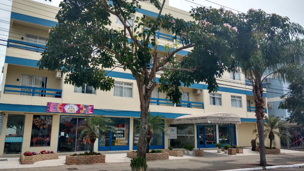  Petit Praia Hotel