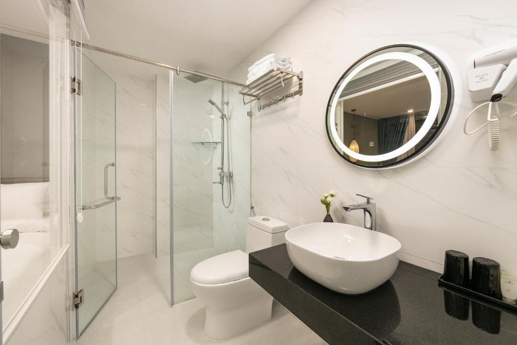 Koupelna v ubytování Hanoi Exclusive Hotel
