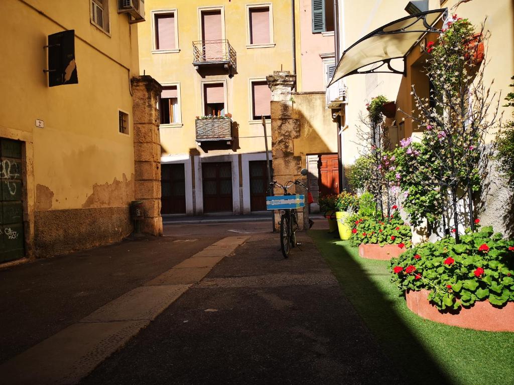 The building in which a vendégházakat is located