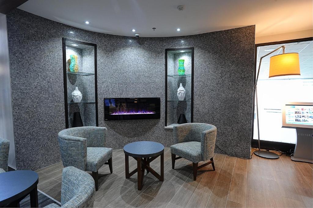 Holiday Inn Express & Suites Toronto Airport West by IHG - Resim 23