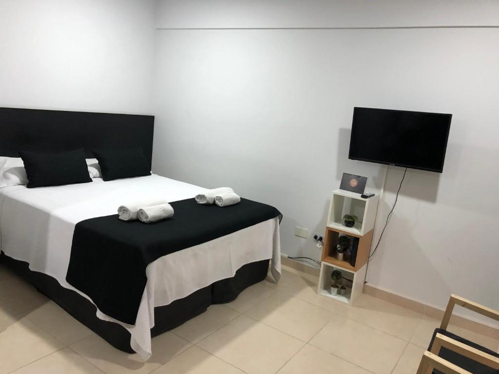 ALIWE ( A 300 metros del Aeropuerto El Palomar)