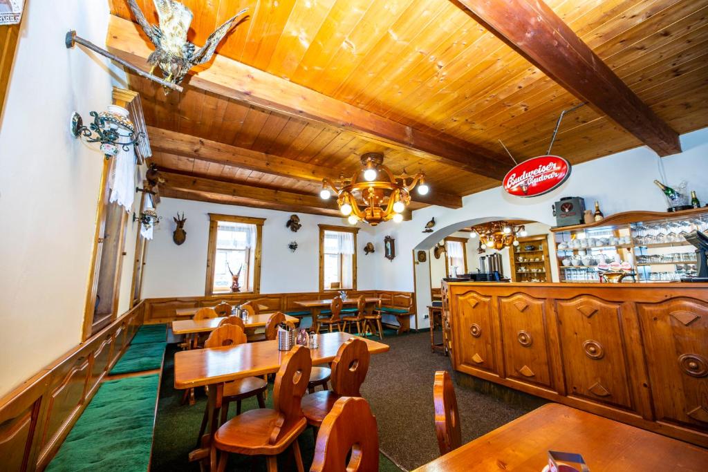 Restaurace v ubytování Hotel Svaty Hubert