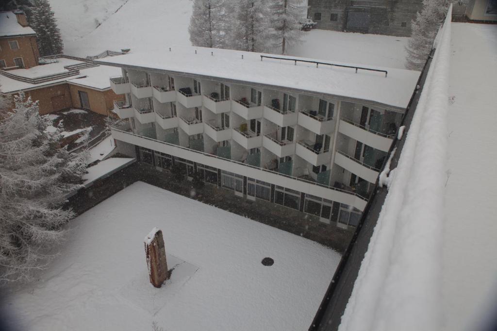 Z Studio - next door to Vals Therme v zimě