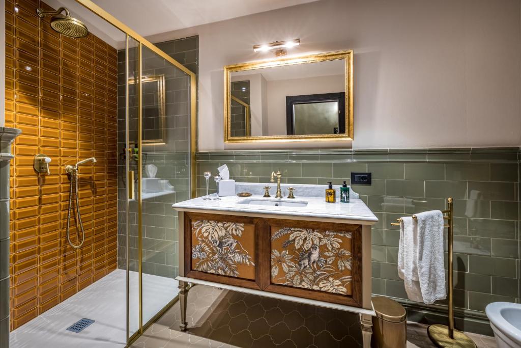 Palazzo Bianca Cappello Residenza d'Epoca - Resim 44