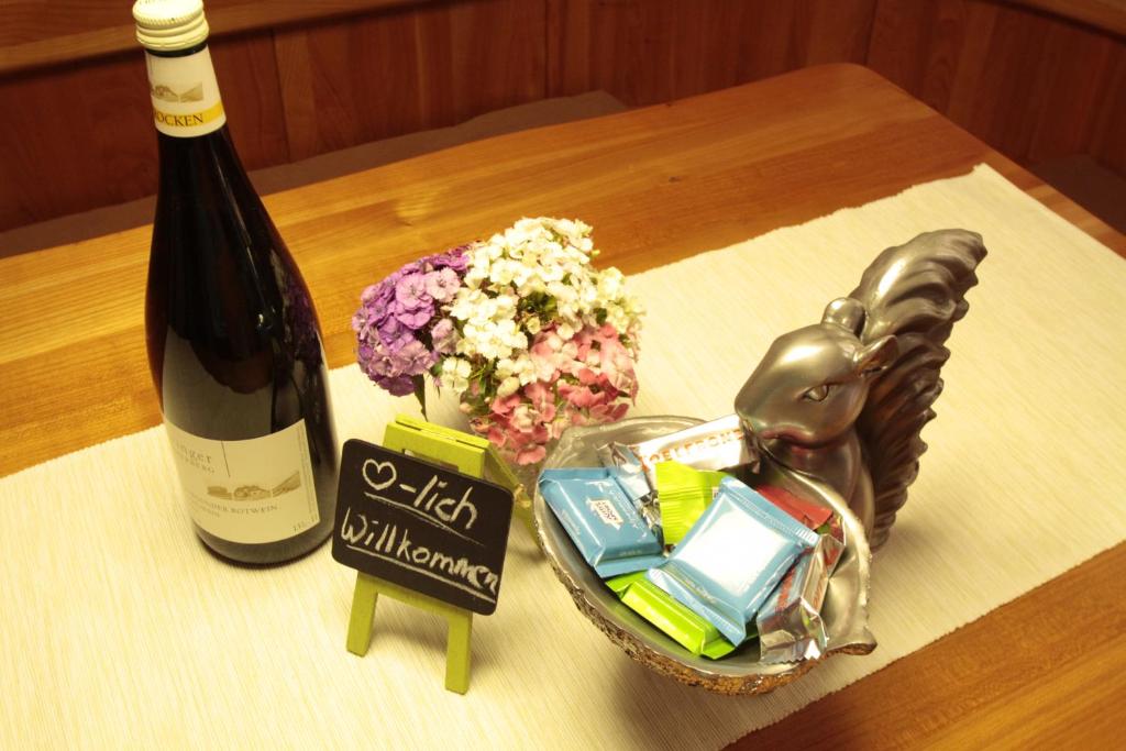 Nápoje v ubytování Familien-Appartement Schwarzwald bei Freiburg mit bis zu 4 Schlafzimmern
