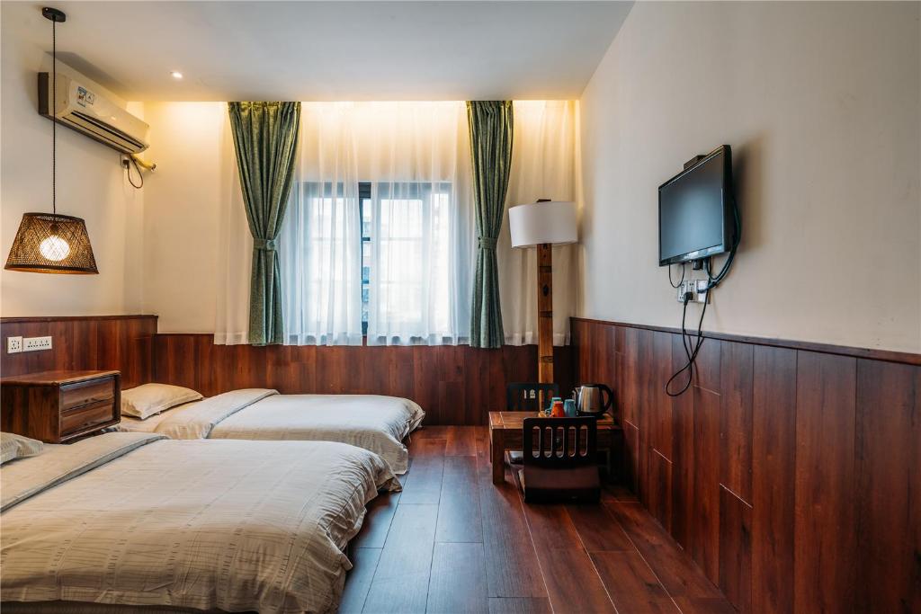 Chengdu Flipflop Hostel Poshpacker (Chunxi Road Metro Station) - Chambre Triple Standard--Salle De Bain Privée