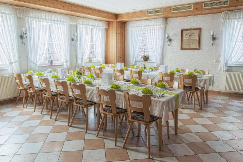 Restaurace v ubytování Landgasthof Weberhans