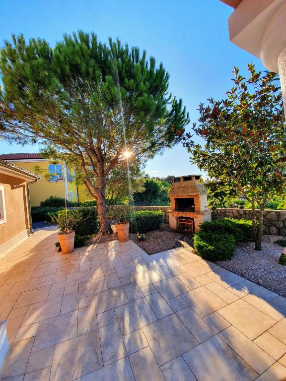 Vonkajšia záhrada v ubytovaní Sea View - Casa di Arijana