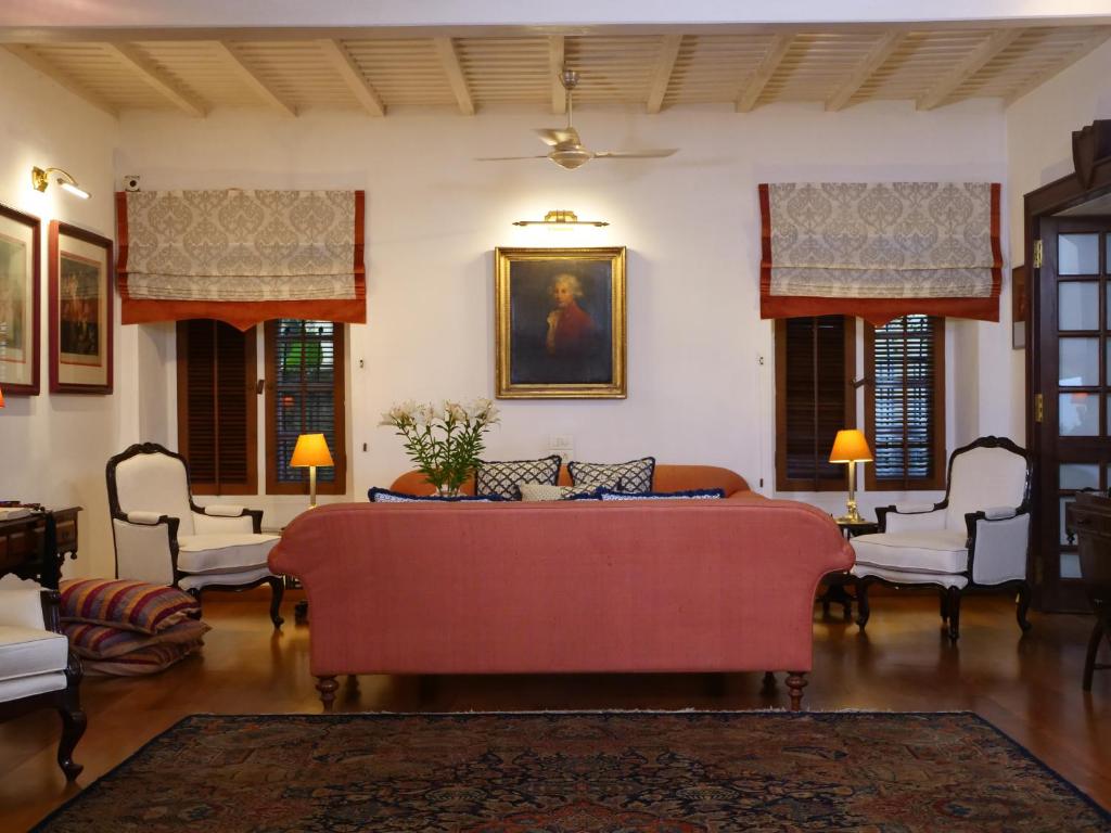 Posezení v ubytování Le Colonial 1506 - Exclusive Luxury Hideaway