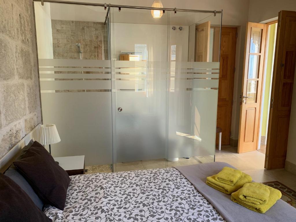 Postel nebo postele na pokoji v ubytování Albergue Gran Canaria