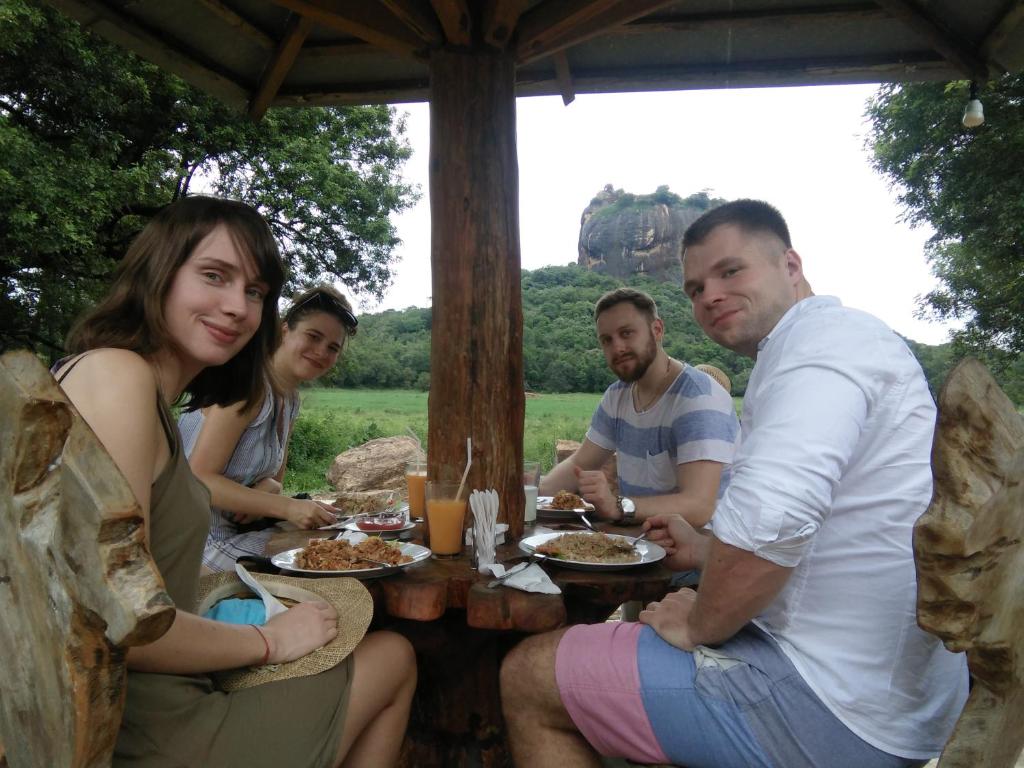 Hosté ubytování Amaya River Side Homestay