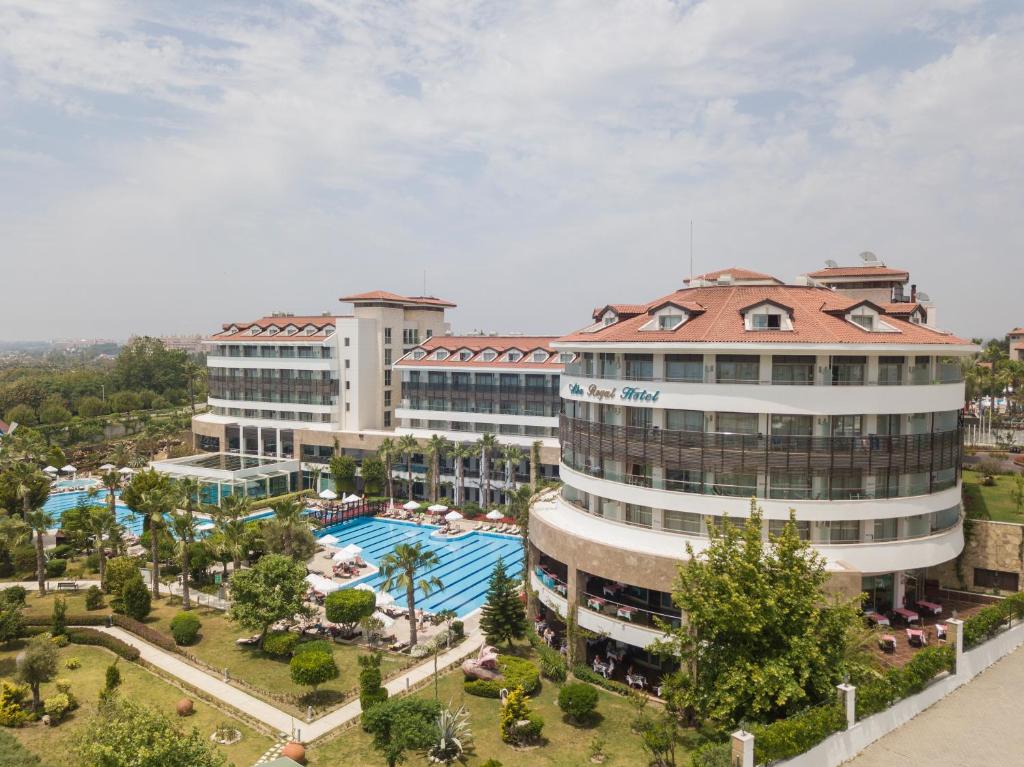 Bazén v ubytování Alba Royal Hotel - Ultra All Inclusive -Adults Only (+16) nebo v jeho okolí