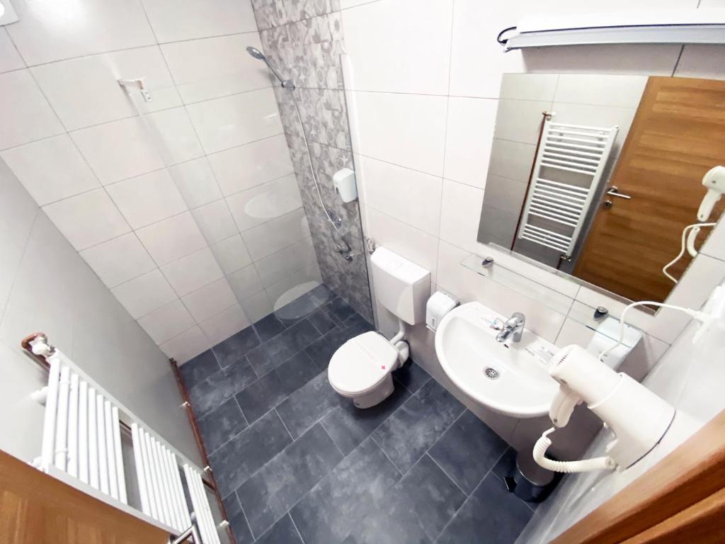 Koupelna v ubytování Hotel Suljovic
