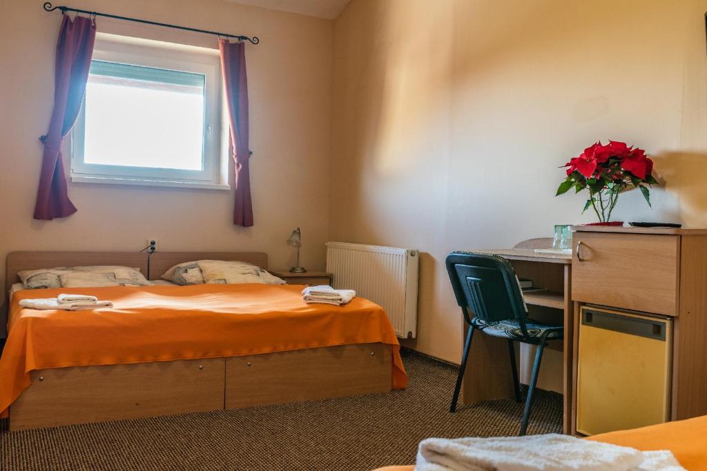Huszár Panzió és Étterem - Sala Familiar (2 Adultos + 2 Niños)