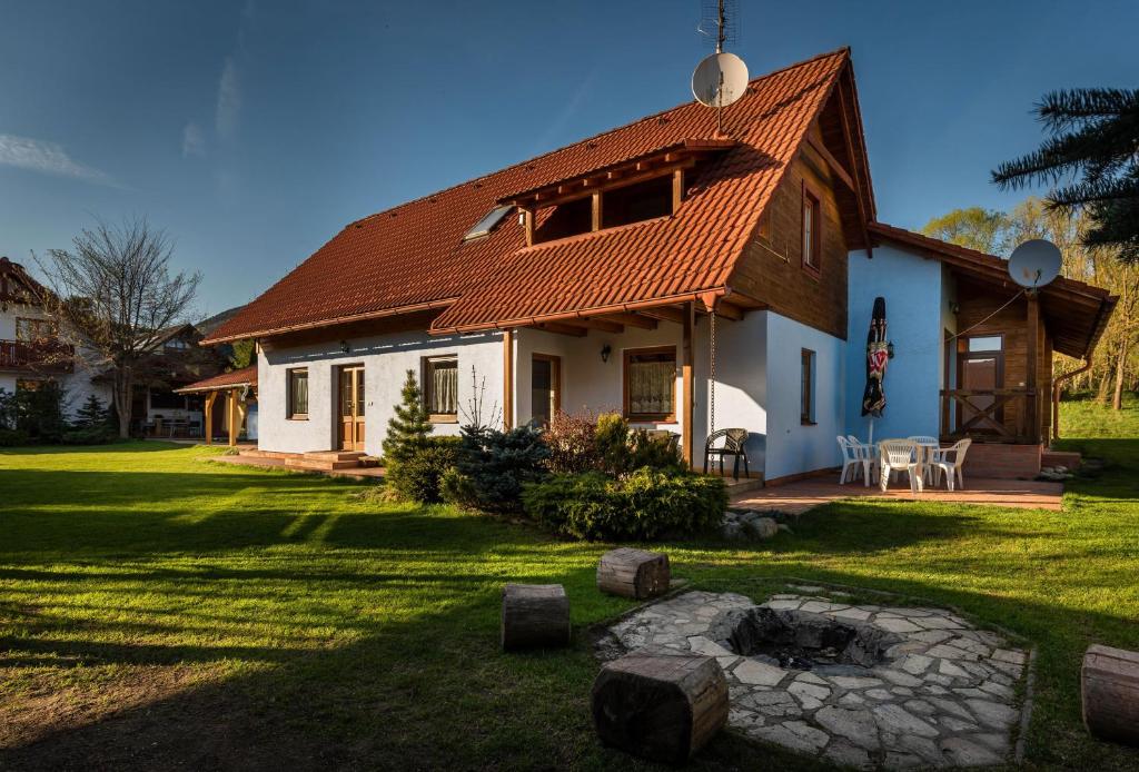 Zahrada ubytování KAPINA sk - Dom Marko