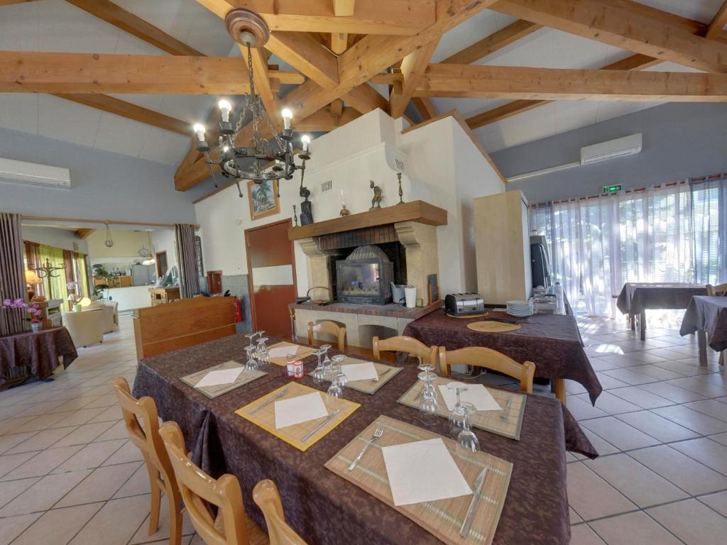 Logis Hotel Le Vieux Moulin - Habitación Doble