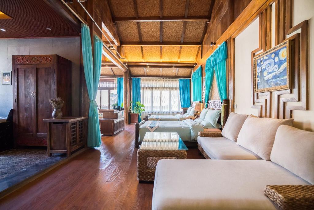 Posezení v ubytování The Ritz-Man Boutique Inn Lijiang