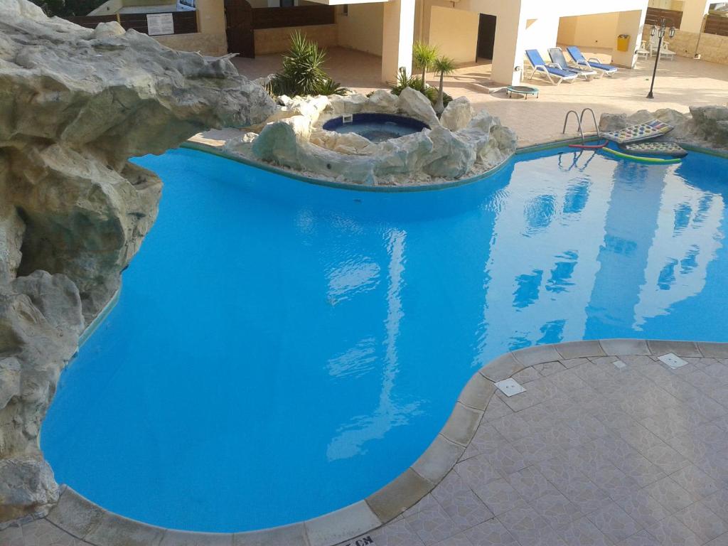 2bedroom apartment with swimming pool in Larnaca, Voroklini (updated