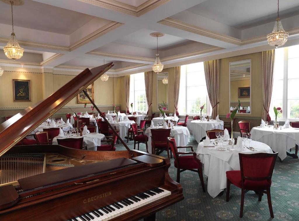 Restaurace v ubytování North West Castle Hotel