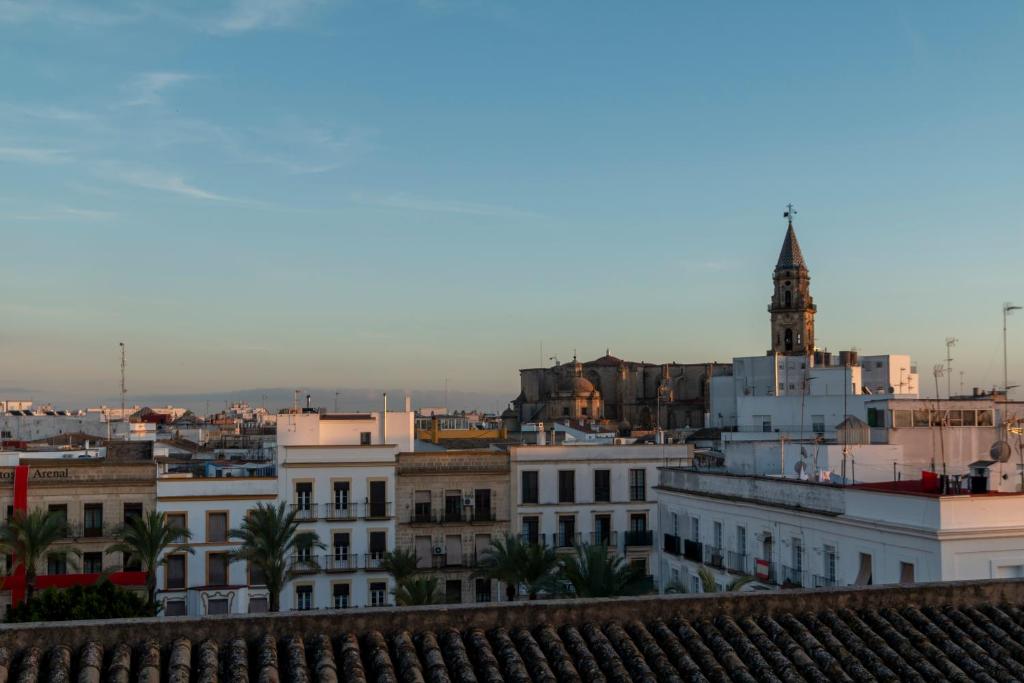 JEREZ CENTRO 5 DORMITORIOS TERRAZAS CON VISTAS ALCAZAR Y ...
