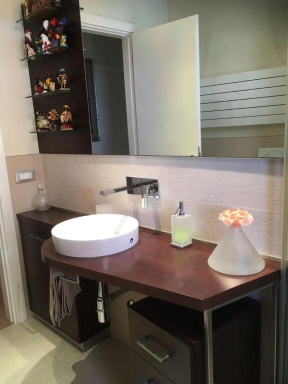 A bathroom at Appartamento Fronte Mare