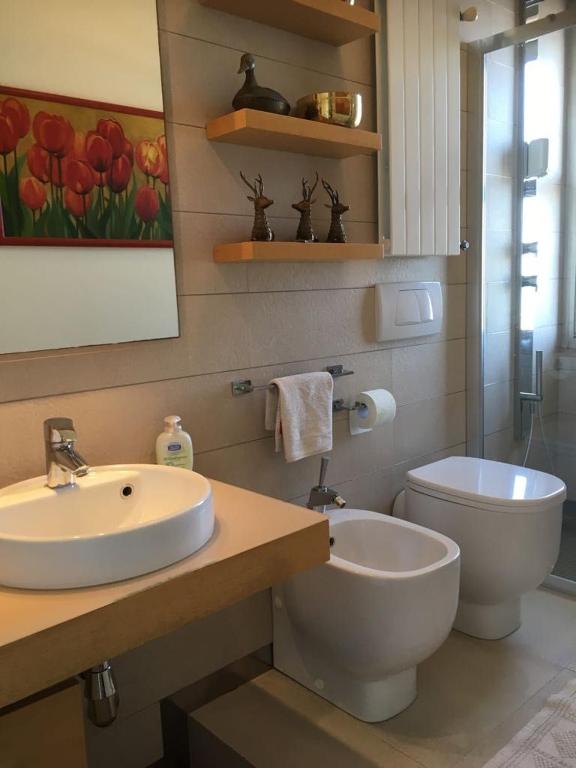 A bathroom at Appartamento Fronte Mare
