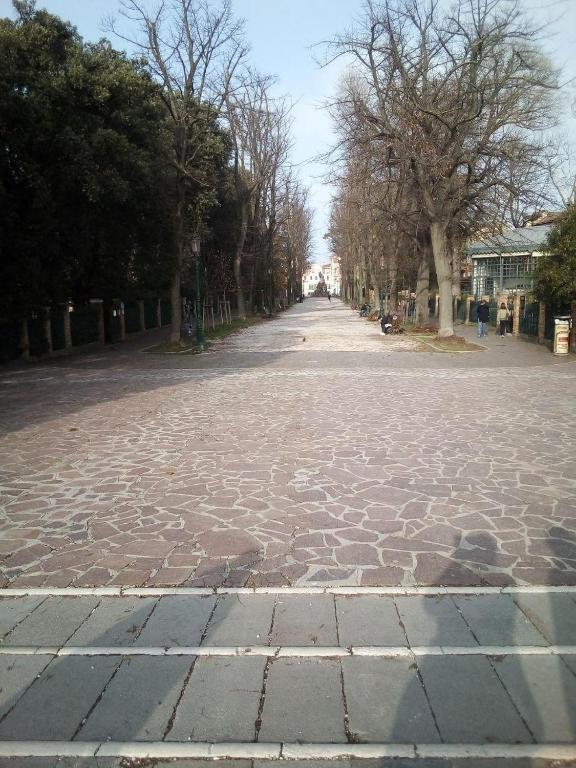 رزرو هتل و هاستل، آپارتمان خانه سونیا, 09037376597