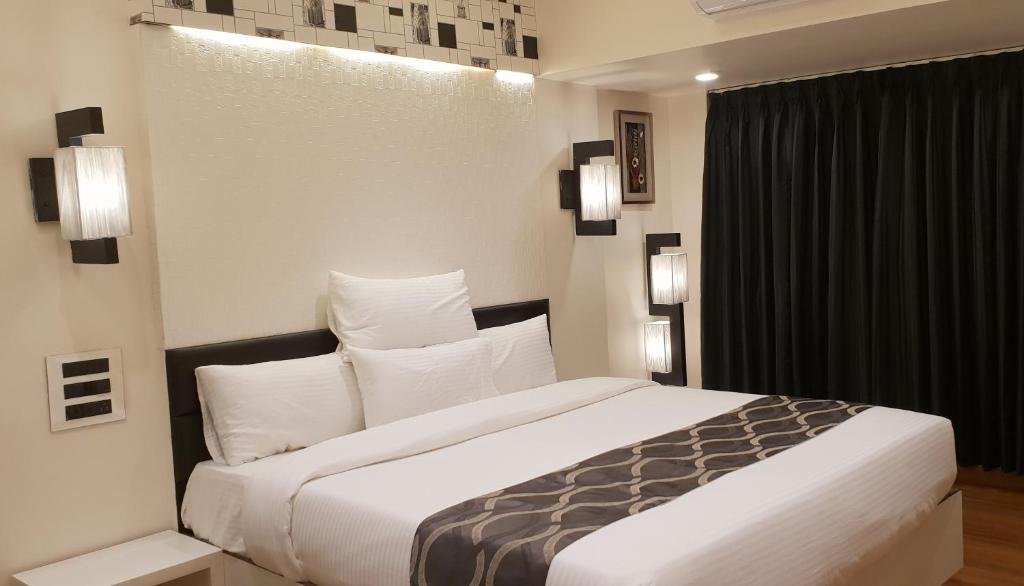 Gallery image of Hotel surya dev residency in Bangalore