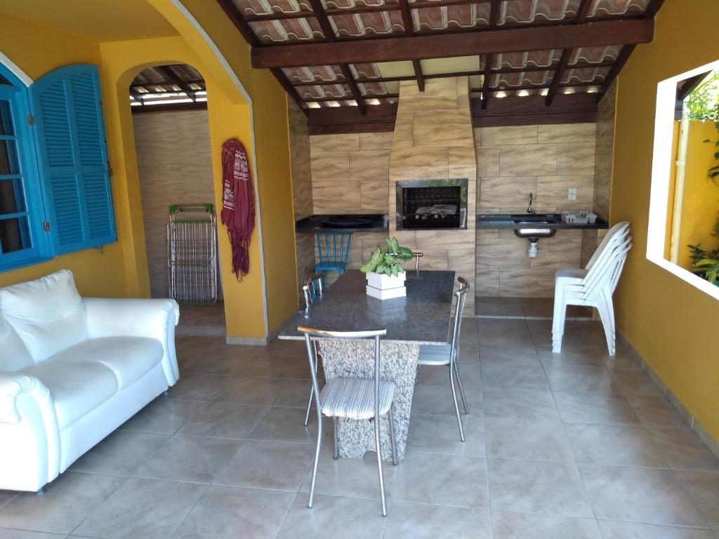  CASA DE 3 DORMITORIOS EN FLORIANOPOLIS
