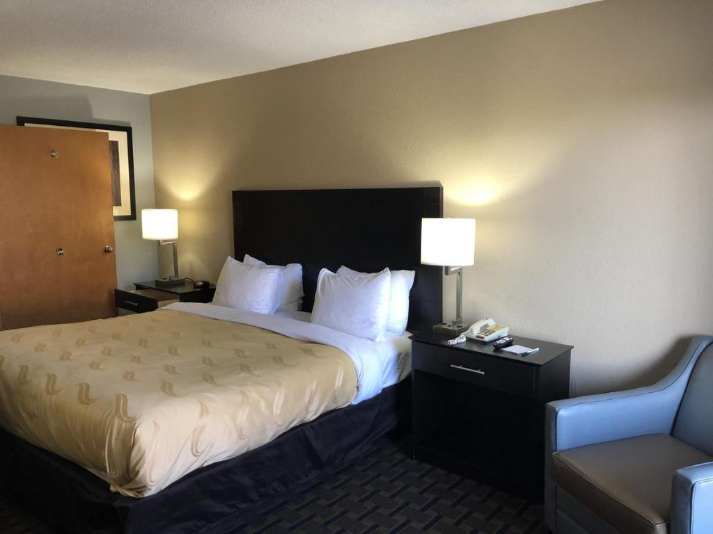 Quality Inn Clinton - Laurens I-26 - King Room - Accessible / Tabagisme