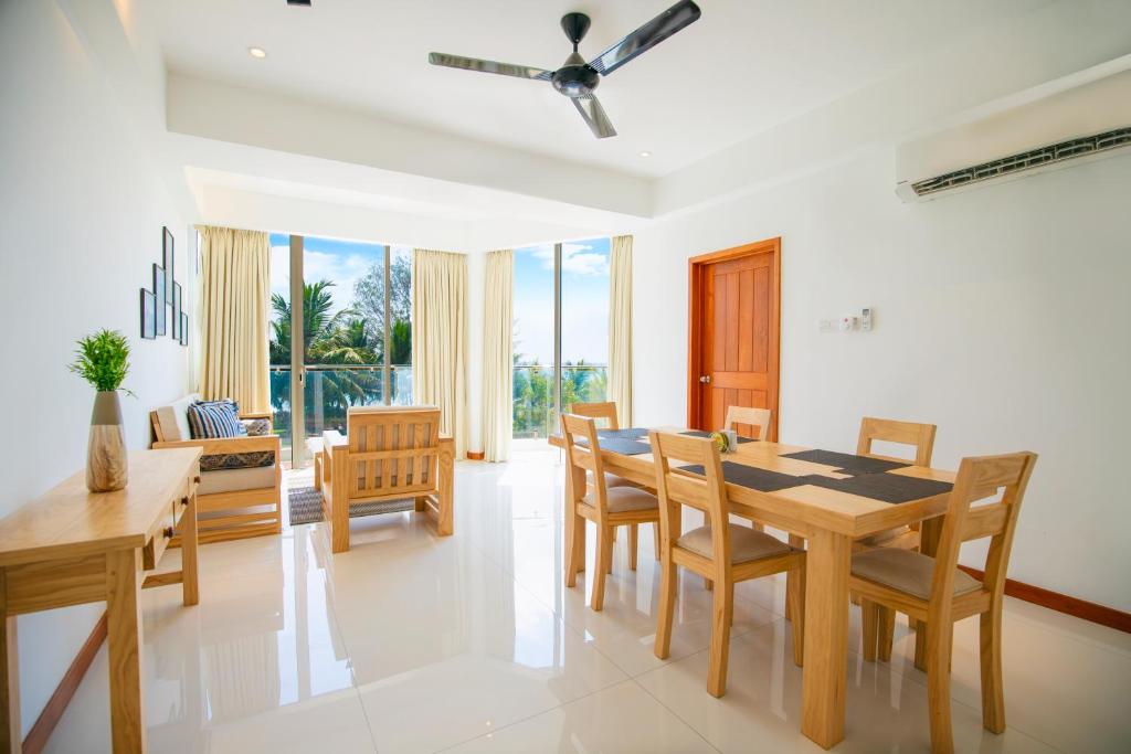 Fotografie z fotogalerie ubytování Oceanfront Condominium - Nilaveli v destinaci Nilaveli