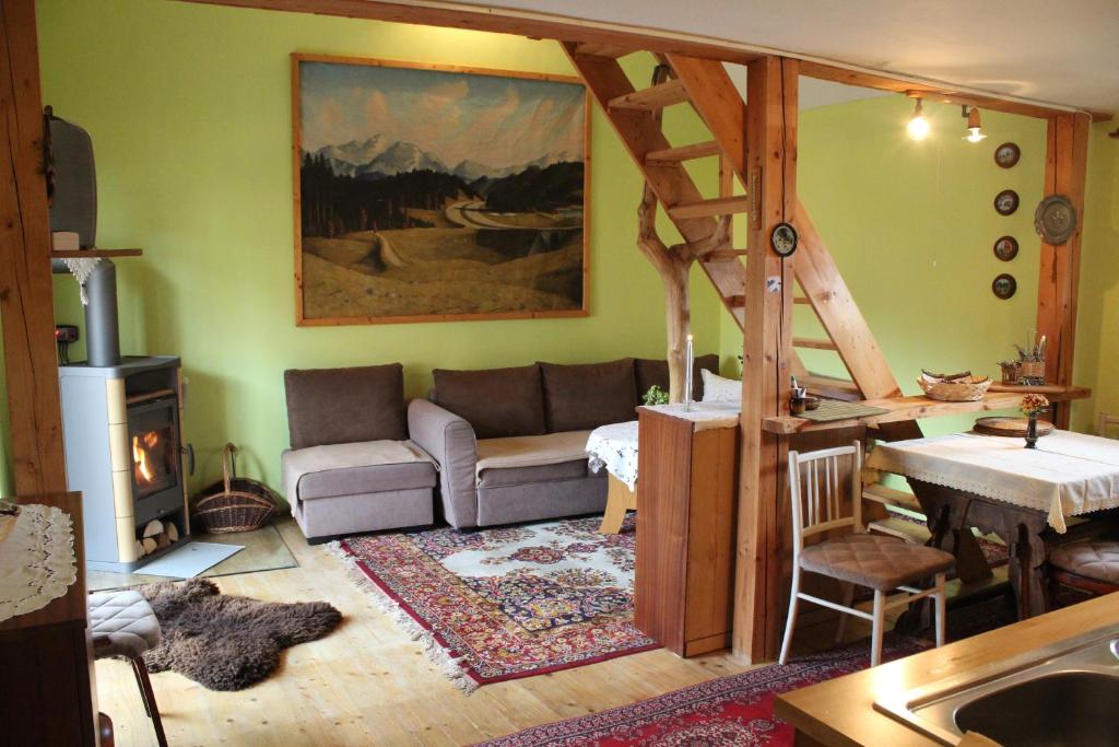 Marko Apartmány - Apartment With A Tile Stove