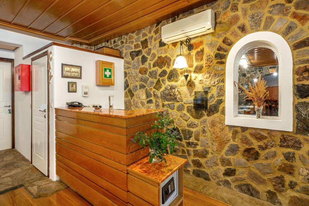 Fotografie z fotogalerie ubytování Hotel PARALIAKO Kyparissi v destinaci Kyparissia