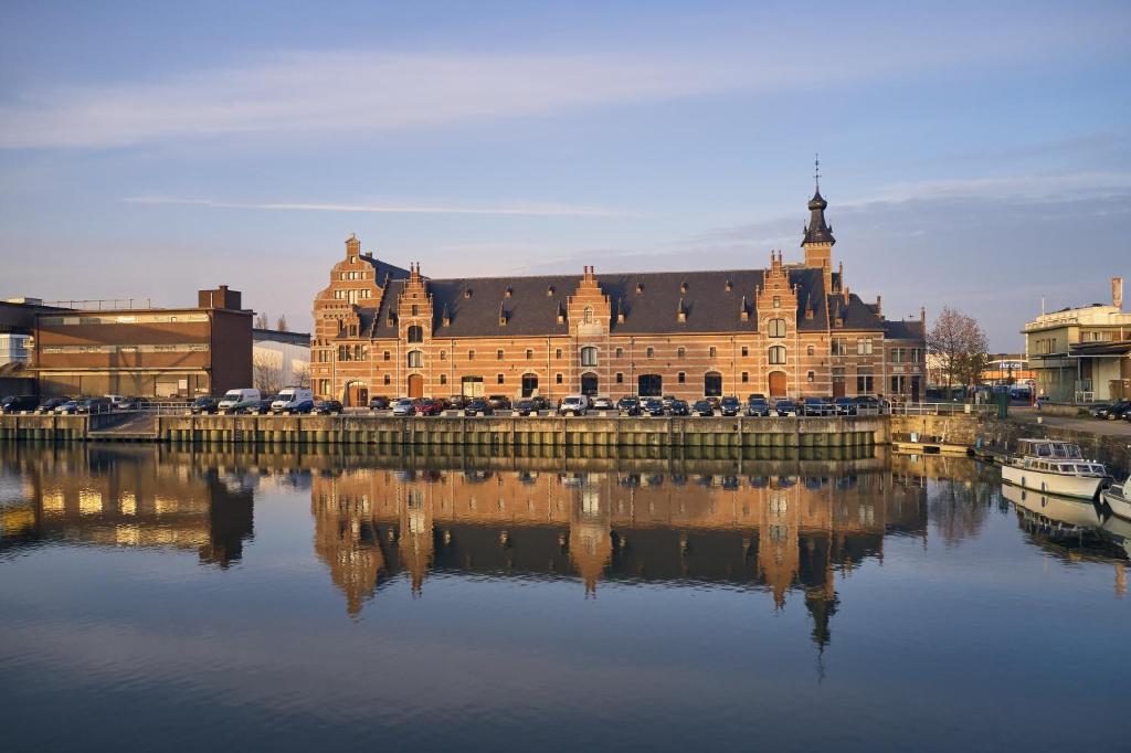 Photo de la galerie de l'établissement Van der Valk Hotel Mechelen, à Malines