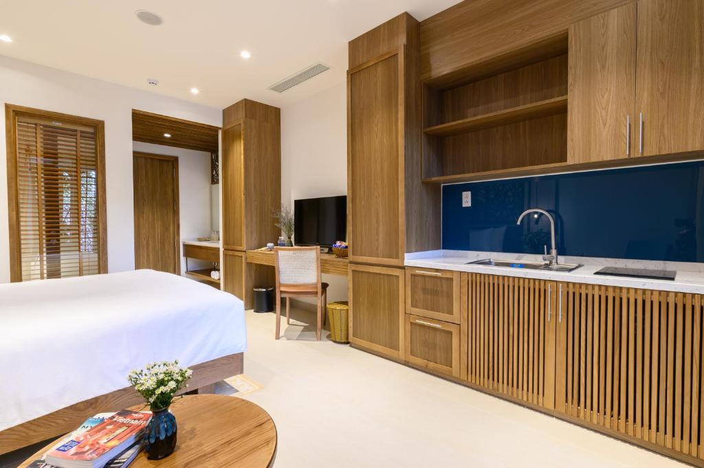 Phòng Studio Giường Đôi Có Ban Công Và Tầm Nhìn Ra Vườn