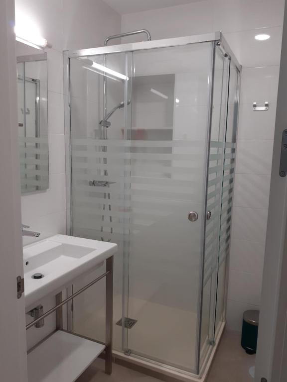 Koupelna v ubytování Covadonga 9 Apartments - Triana
