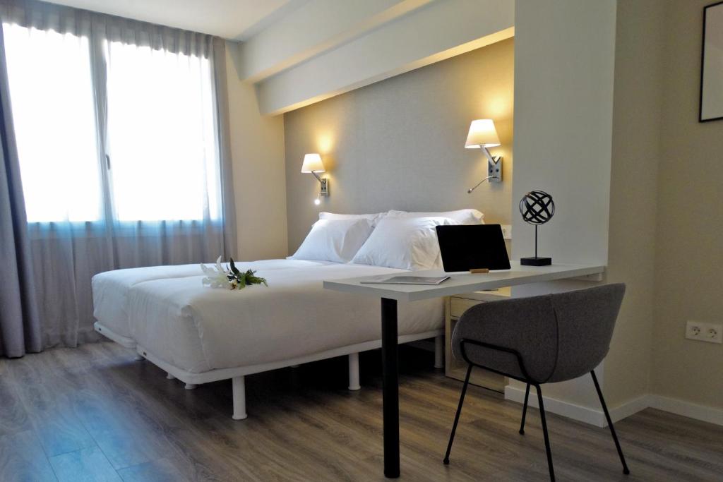 Bilbao City Center by abba Suites - Resim 24